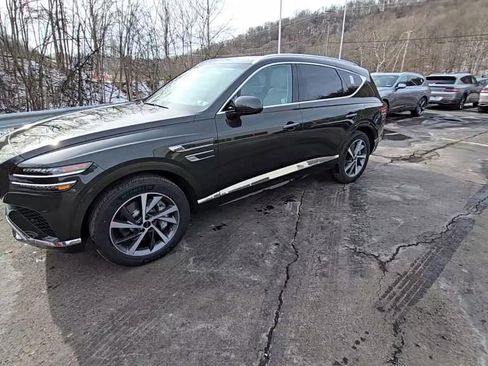 Used 2025 Genesis GV80 2.5T Select image 2