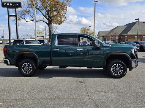 New 2026 GMC Sierra 3500 SLE image 12