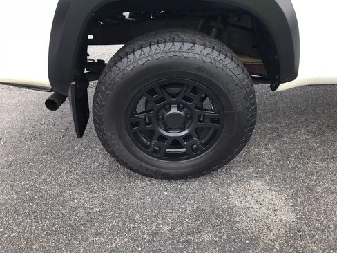 Used 2020 Toyota Tacoma SR w/ SX Package AWD/4WD image 41