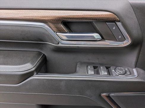 Used 2024 Chevrolet Silverado 2500 LT w/ Convenience Package image 14