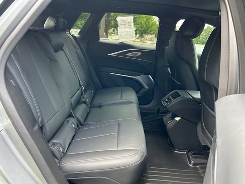 Used 2024 Cadillac Lyriq Sport RWD image 48