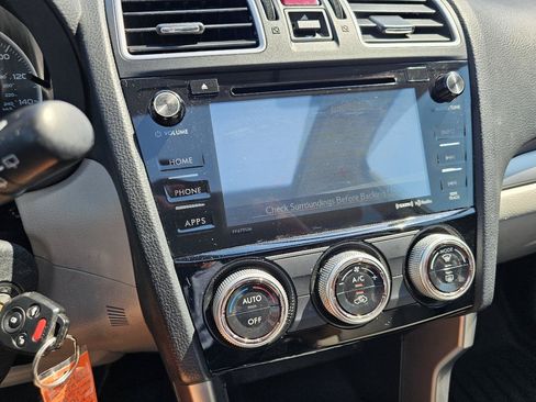 Used 2018 Subaru Forester 2.5i Premium w/ All-Weather Package AWD/4WD image 18