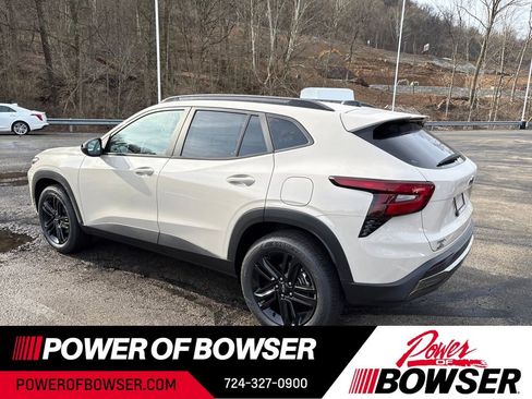 New 2026 Chevrolet Trax ACTIV w/ Sunroof Package image 3