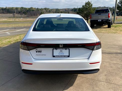 Used 2025 Honda Accord LX image 5