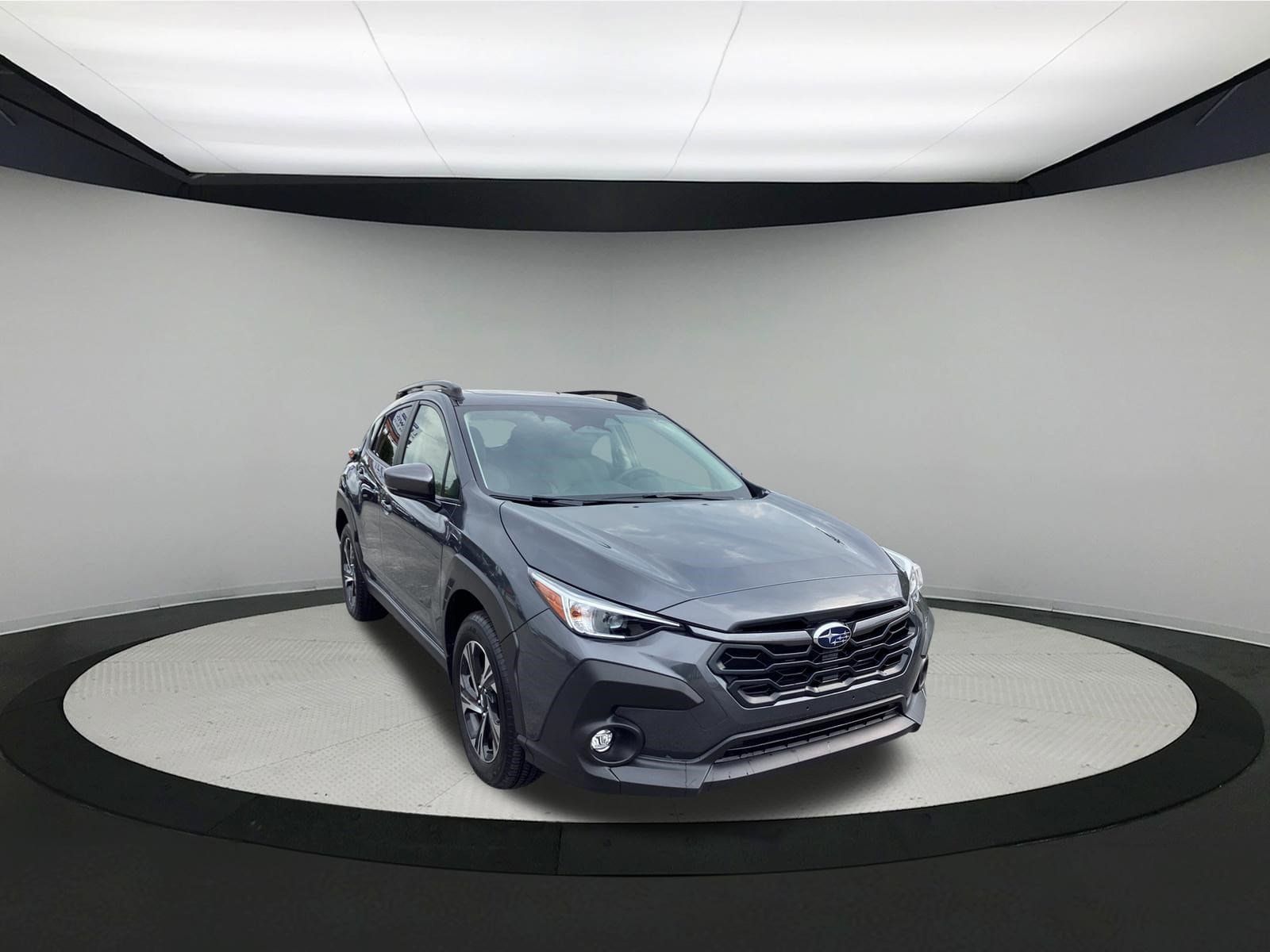 Used 2024 Subaru Crosstrek 2.0i Premium AWD/4WD image 2