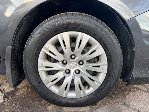 Used 2012 Toyota Camry LE image 20