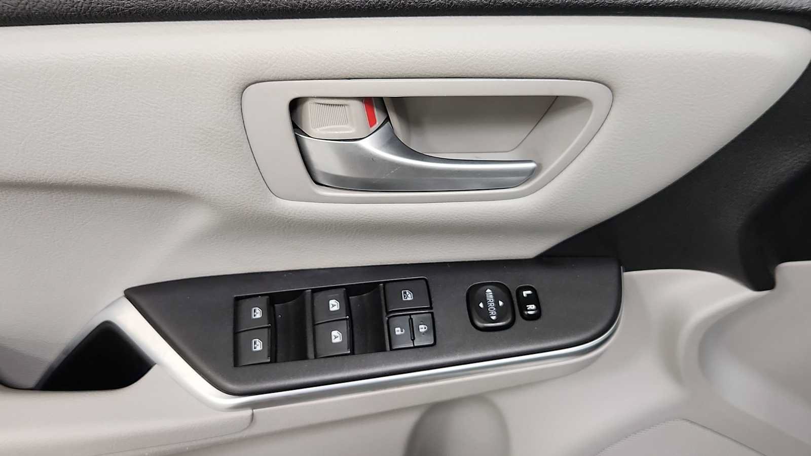 Certified 2016 Toyota Camry LE FWD image 15