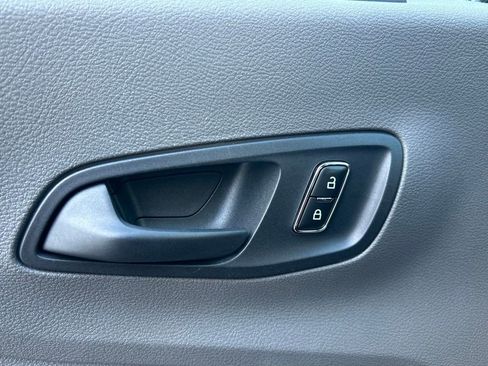 Used 2023 Ford Transit 350 XLT image 23