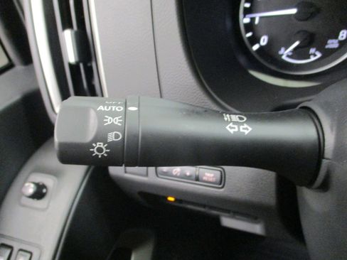 New 2025 Nissan Frontier SV image 22