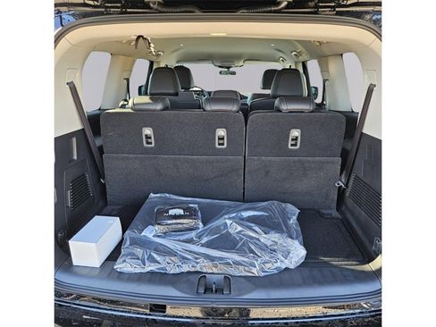 New 2026 Nissan Armada SV image 18