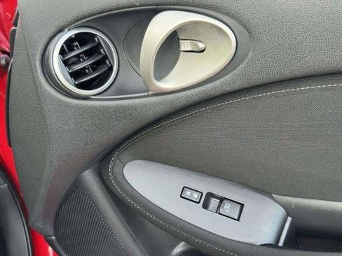 Used 2015 Nissan 370Z Coupe RWD image 54