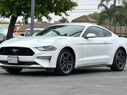 Used 2022 Ford Mustang Premium RWD image 8