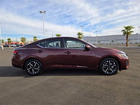 Used 2024 Nissan Sentra SV image 3