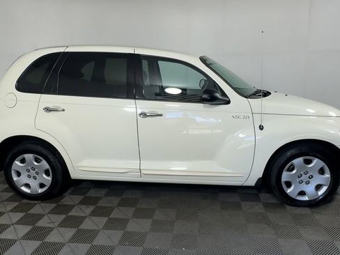 Used 2004 Chrysler PT Cruiser FWD image 9