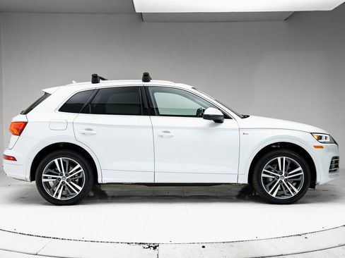 Used 2020 Audi Q5 e Premium Plus w/ Premium Plus Package image 30