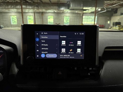 Used 2024 Toyota RAV4 LE AWD/4WD image 20