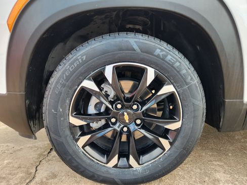 Certified 2022 Chevrolet TrailBlazer LT w/ Convenience Package image 11