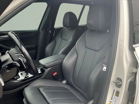 Used 2019 BMW X3 xDrive30i w/ Driving Assistance Package image 25