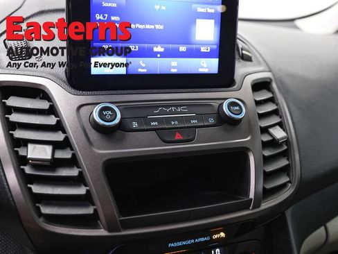 Used 2022 Ford Transit Connect XLT FWD image 19
