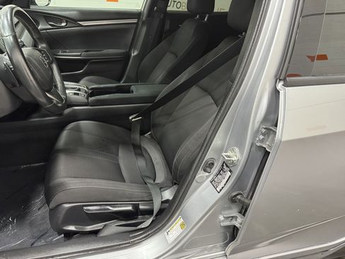 Used 2018 Honda Civic Sport image 21