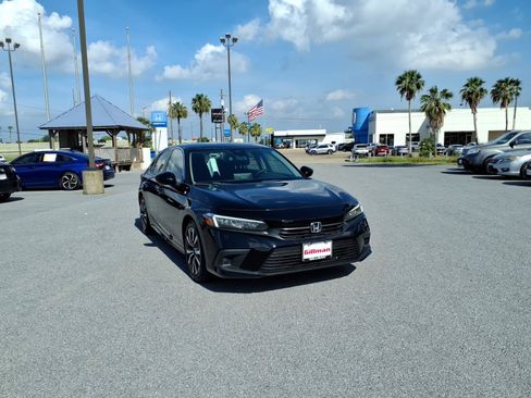 Used 2022 Honda Civic EX image 2