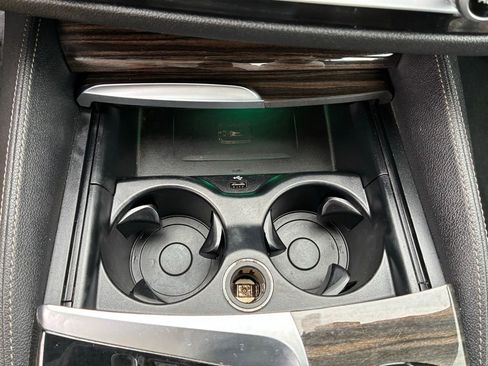 Used 2019 BMW 530i xDrive w/ M Sport Package image 34