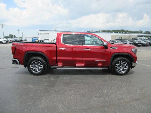 Certified 2025 GMC Sierra 1500 SLT w/ SLT Premium Plus Package AWD/4WD image 4