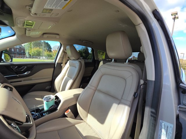 Used 2024 Lincoln Corsair AWD w/ Equipment Group 101A image 17