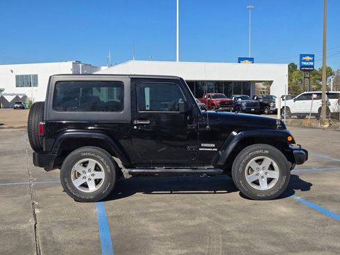 Used 2013 Jeep Wrangler Sport image 4