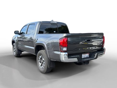 Used 2019 Toyota Tacoma SR5 image 3