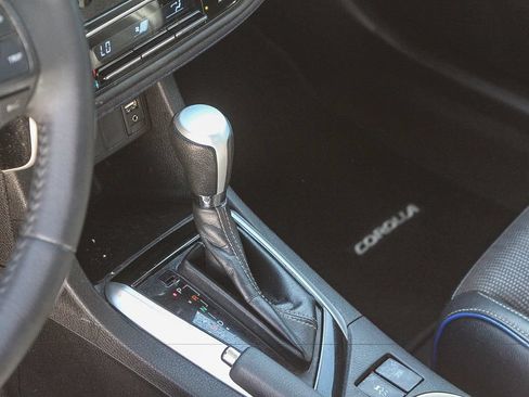 Used 2018 Toyota Corolla SE w/ Carpet Mat Package (TMS) FWD image 20
