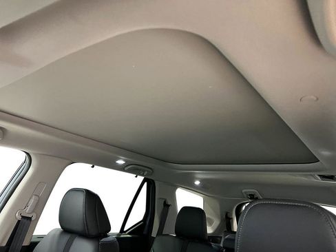 New 2025 Honda Pilot Touring image 18