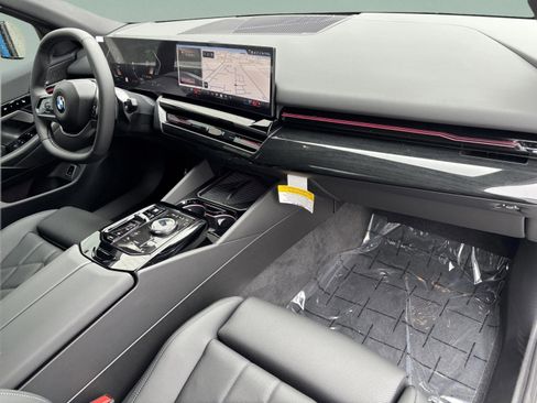 Used 2026 BMW 530i image 16