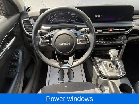 Used 2024 Kia Seltos S AWD/4WD image 12