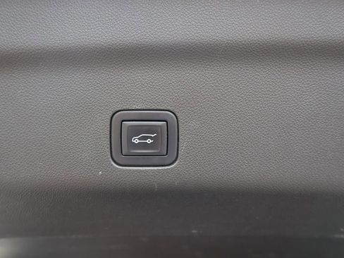 Used 2022 Chevrolet Tahoe High Country image 26