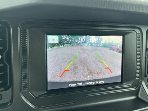 Used 2022 Ford Bronco 2-Door AWD/4WD image 4