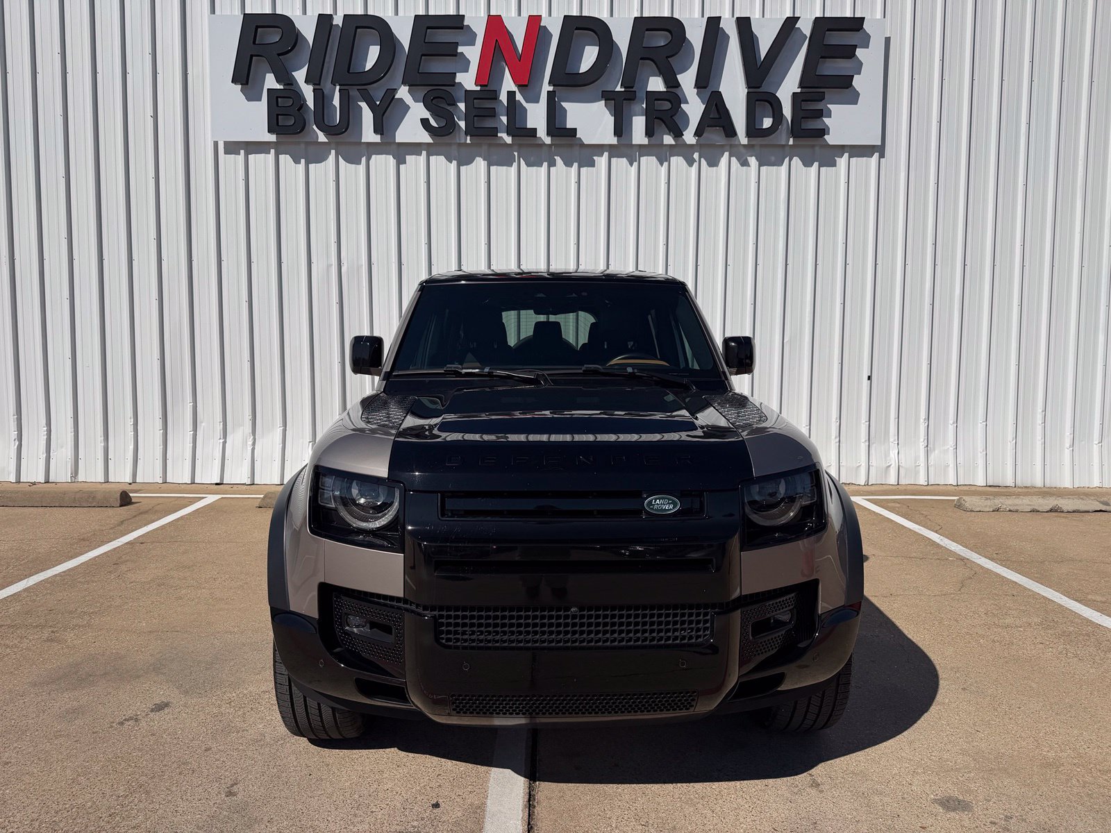 Used 2023 Land Rover Defender 130 X AWD/4WD image 11