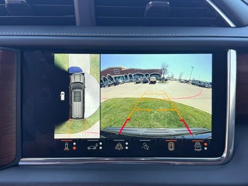 Used 2023 GMC Yukon XL Denali Ultimate image 19