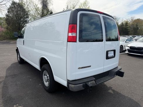 Used 2024 Chevrolet Express 2500 w/ Driver Convenience Package image 7