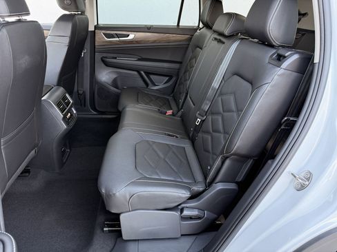 New 2026 Volkswagen Atlas SE image 23