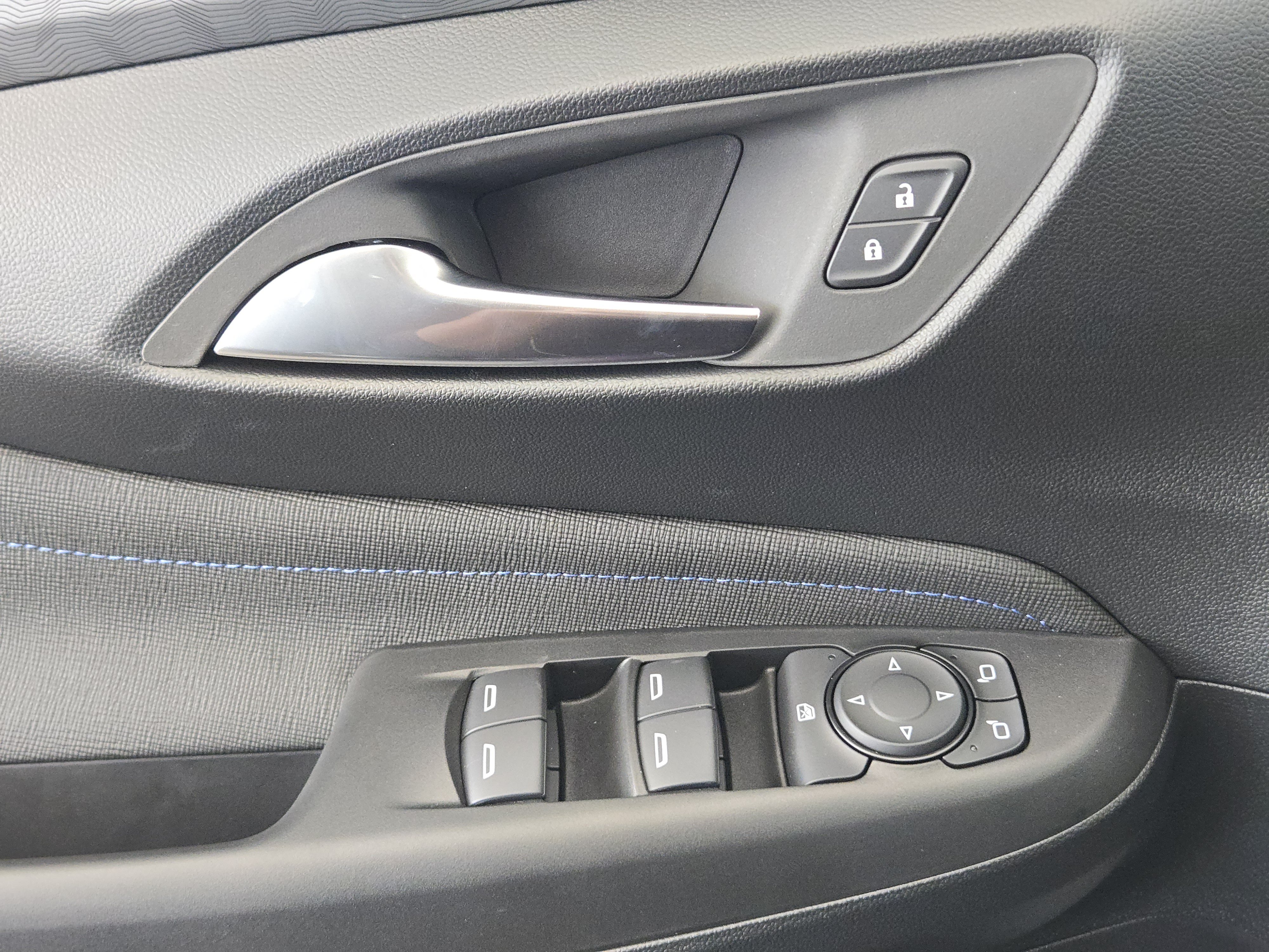 New 2026 Buick Envista Sport Touring w/ Convenience I Package FWD image 17