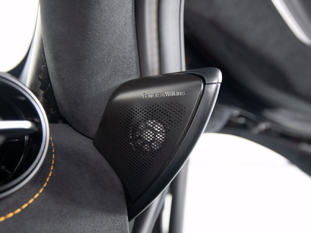 Used 2024 McLaren 750S Spider RWD image 31