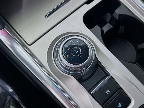 Used 2021 Ford Explorer XLT w/ Equipment Group 202A image 33