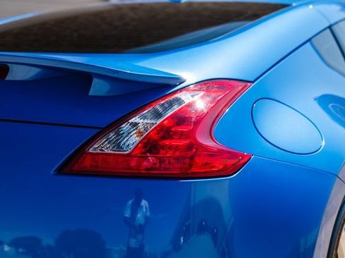 Used 2010 Nissan 370Z Touring w/ Sport Pkg RWD image 53