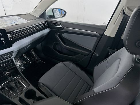 New 2026 Volkswagen Jetta SE FWD image 23