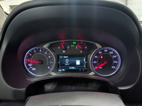 Used 2018 GMC Terrain Denali w/ Advanced Safety Package AWD/4WD image 8
