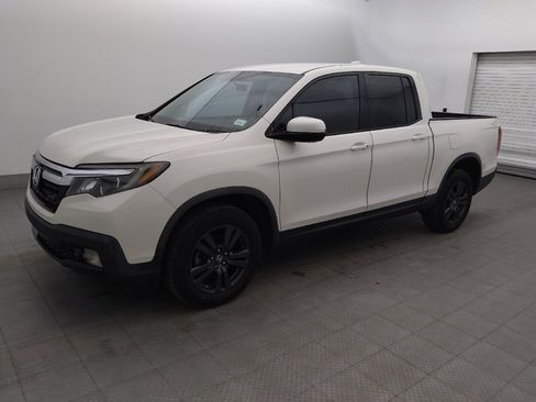 Used 2018 Honda Ridgeline Sport image 2