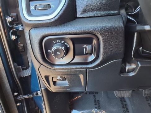 Used 2024 RAM 1500 Laramie image 14