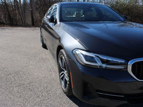 Used 2023 BMW 530i xDrive 530i xDrive w/ Premium Package image 42