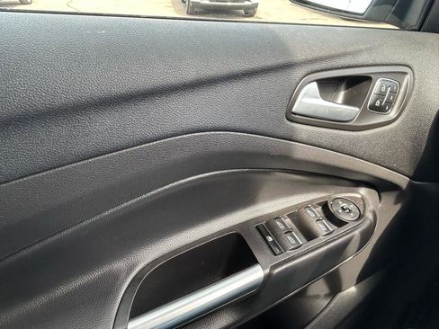 Used 2017 Ford Escape Titanium w/ Canadian Touring Package AWD/4WD image 31